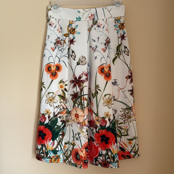 Zara Red and White A-Line Knee-Length Skirt Sz XS - Picture 10 of 15